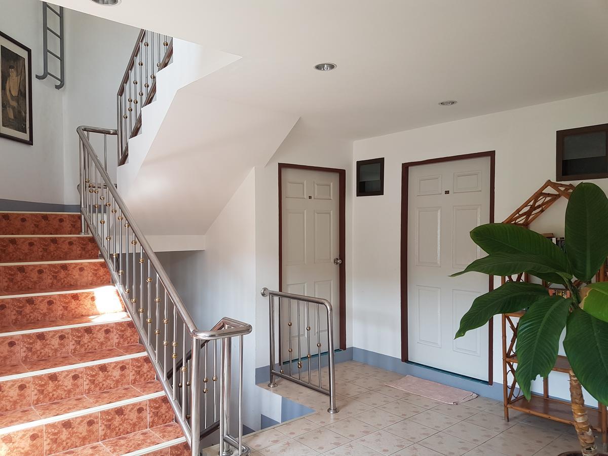 Deng'S Kamala Beach Guesthouse Экстерьер фото